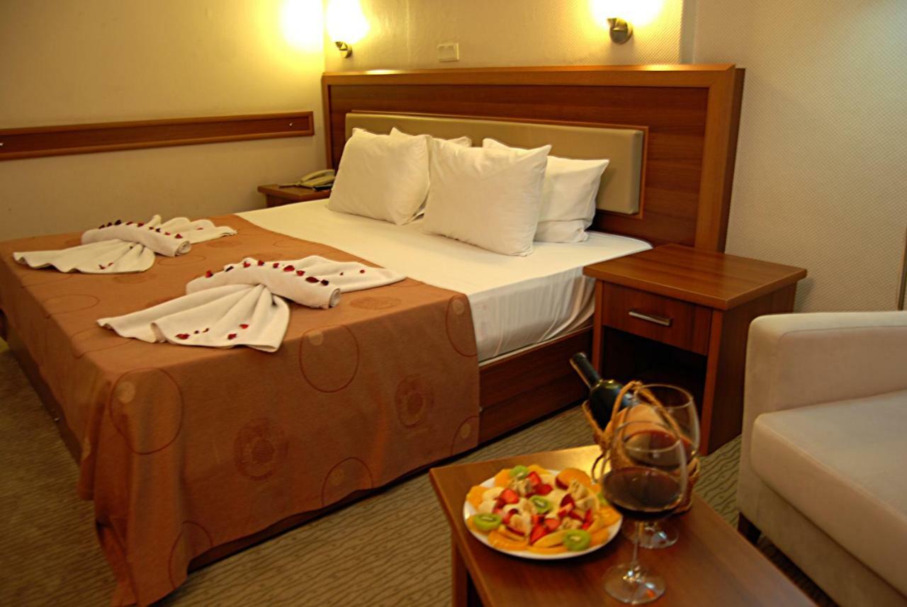 Hotel Villa Marina Bandirma Bagian luar foto